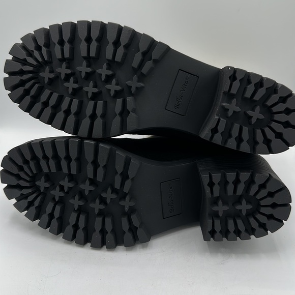 Bella Vita black Cable super suede and fleece lug sole boots, size 5M - Picture 5 of 7